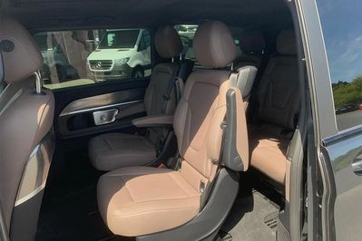 Mercedes V Klasa V300d Długi Avantgarde 4-Matic 9G-Tronic