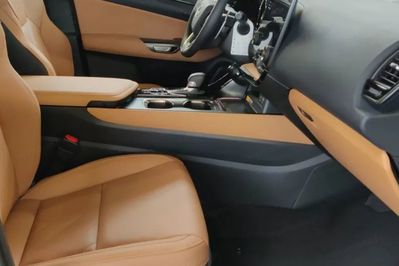 Lexus NX 450h+ Prestige 2.5 Hybrid Plug-in AWD