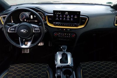 Kia XCeed 1.5 T-GDI  DCT