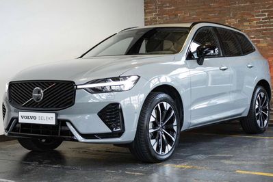 Volvo XC60 T6 Plug-In Hybrid AWD Ultra Dark