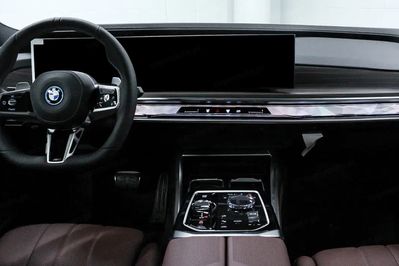 BMW Seria 7 M760e xDrive