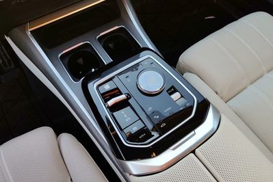 BMW Seria 7 740d xDrive M Sport