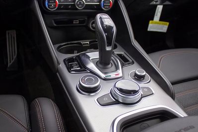 Alfa Romeo Giulia 2.0 Turbo Intensa Q4