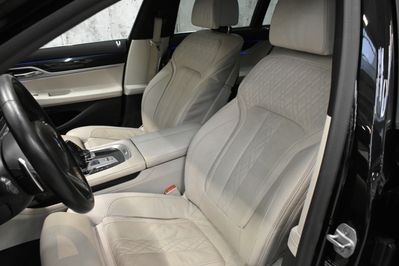 BMW Seria 7 740d xDrive