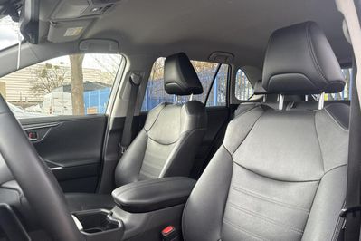 Toyota RAV4 Executive  2.5 Hybrid 4x4