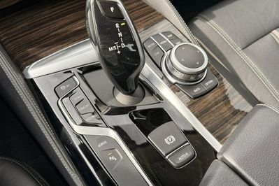 BMW Seria 5 530e iPerformance xDrive Luxury Line sport