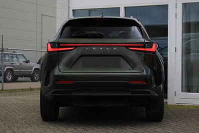 Lexus NX 350h Omotenashi 2.5 Hybrid AWD