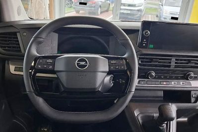 Opel Vivaro XL L2H1 Zabudowa Brygadowa