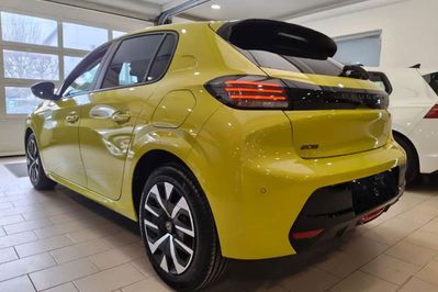 Peugeot 208 Edition e-DCS6 1.2 mHEV
