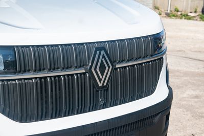Renault Master L3 Kontener 8EP