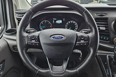 Ford Transit Custom L2H1 AT