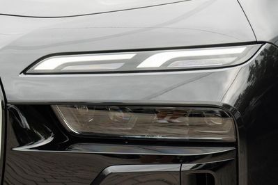 BMW Seria 7 740d xDrive M Sport