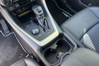 Toyota RAV4 Selection 2.5 Hybrid  4x4