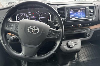 Toyota Proace Verso 2.0 D4-D Long Family aut