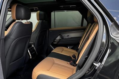 Land Rover Range Rover Sport D300 Dynamic SE