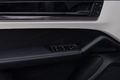 Porsche Cayenne Coupe S E-Hybrid Black Edition