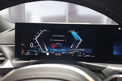 BMW Seria 3 330i M Sport aut