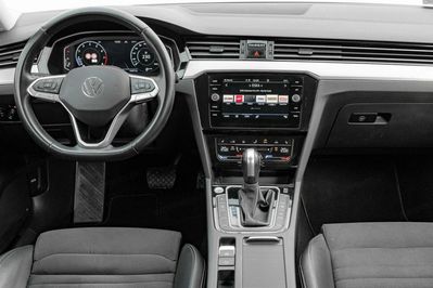 Volkswagen Passat 2.0 TSI Elegance DSG
