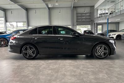 Mercedes Klasa C 300 e 4-Matic AMG
