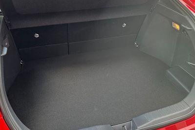 Toyota C-HR GR Sport 2.0 Hybrid Dynamic Force Plug-in