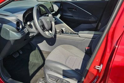 Toyota C-HR 2.0 PHEV Dynamic Force Executive