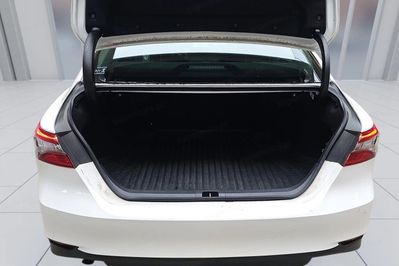 Toyota Camry 2.5 Hybrid Prestige
