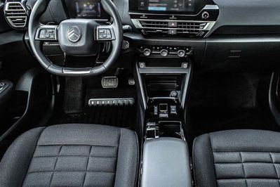 Citroen C4 Plus eDCT6 1.2 mHEV