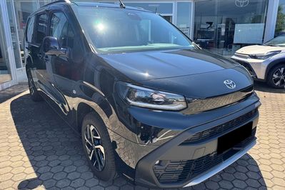 Toyota Proace City Verso Long Family