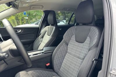 Volvo V60 Cross Country Core B4 D AWD