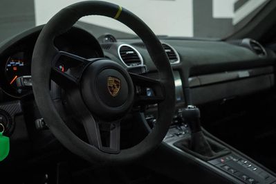 Porsche Cayman 718 GT4 RS