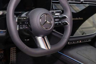 Mercedes E Klasa 220 d 4-Matic AMG