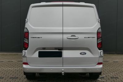 Ford Transit Custom 320 L2H1 Limited A8