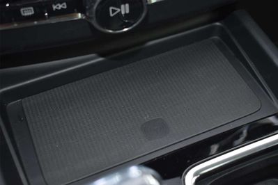 Volvo XC60 T6 Plug-In Hybrid AWD Ultra Dark