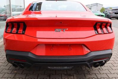 Ford Mustang GT Fastback 5.0 V8
