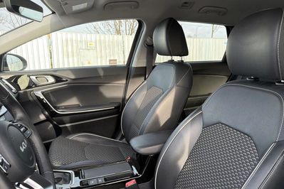 Kia Ceed 1.5 T-GDI Tribute DCT