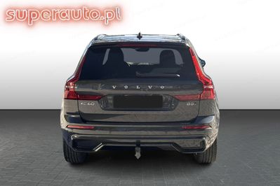 Volvo XC60 B5 B AWD Plus Dark