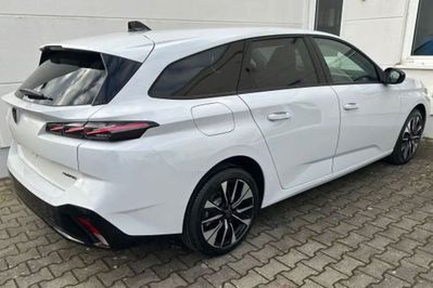 Peugeot 308 Allure EAT8 1.5 BlueHDi