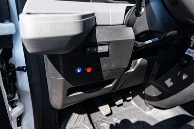 Renault Master L3 Kontener 8EP + Winda
