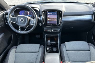 Volvo XC40 B3 Plus Dark aut