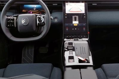 Citroen C5 Aircross Plus eDCT6 1.2 mHEV