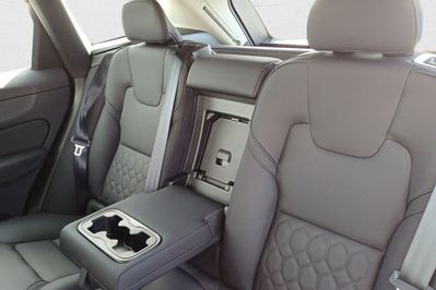 Volvo XC60 B5 B AWD Plus Dark aut