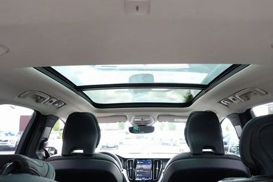 Volvo XC60 B5 B AWD Ultra Dark aut