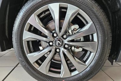 Lexus UX 300h F Sport Design 2.0 Hybrid Dynamic Force