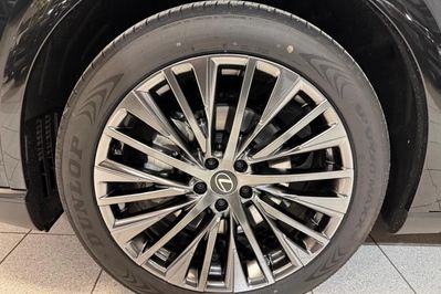 Lexus RX 450h+ Omotenashi 2.5 Hybrid Plug-in