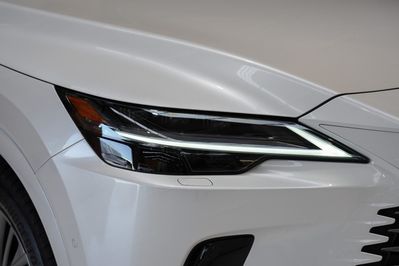 Lexus RX 450h+ Omotenashi 2.5 Hybrid Plug-in