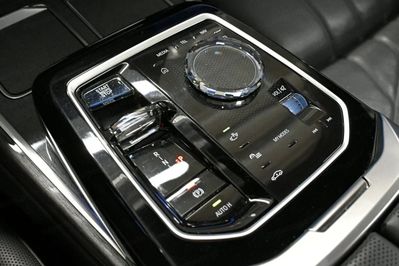 BMW Seria 7 740d xDrive M Sport