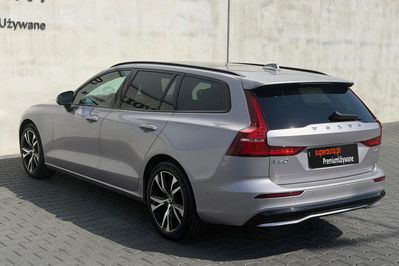 Volvo V60 B4 B Plus Dark aut