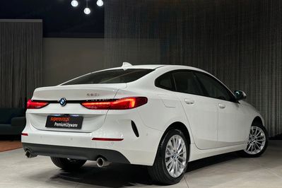 BMW Seria 2 220i Advantage aut