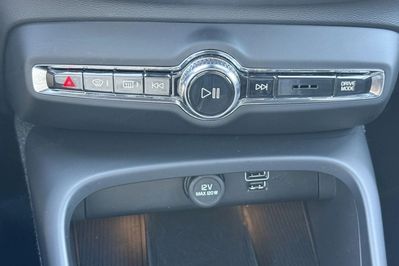 Volvo XC40 B4 B R-Design