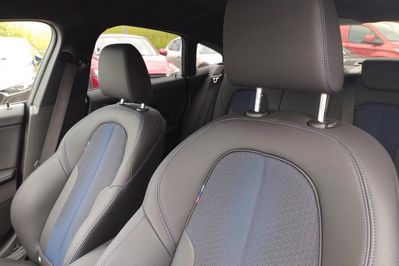 BMW Seria 2 216d